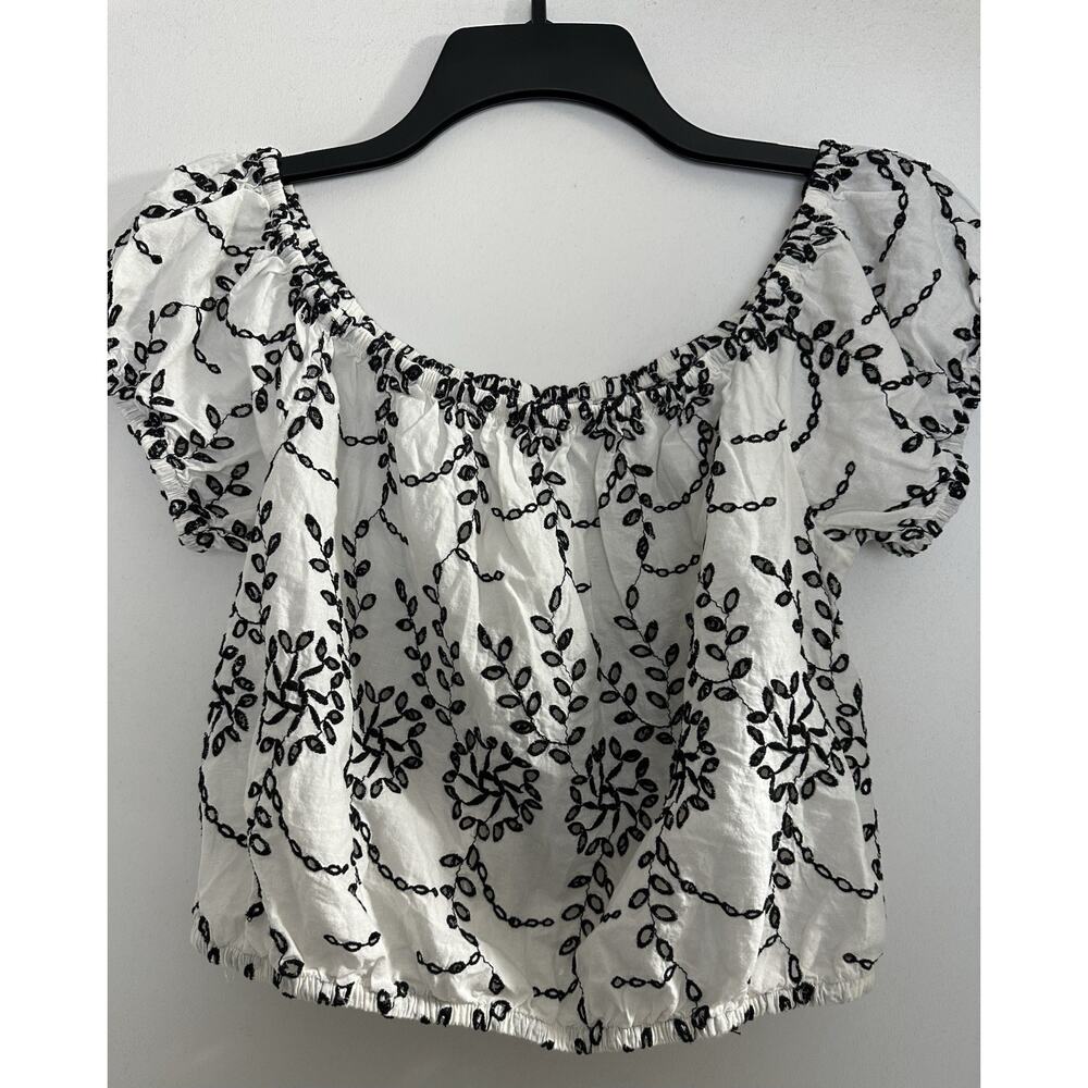 American Eagle Women’s Off Shoulder Eyelet Crop Top White & Black Boho Cotton M